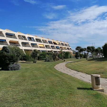 40M With Terrace In A Residence With Pool Le Grau-du-Roi Esterno foto